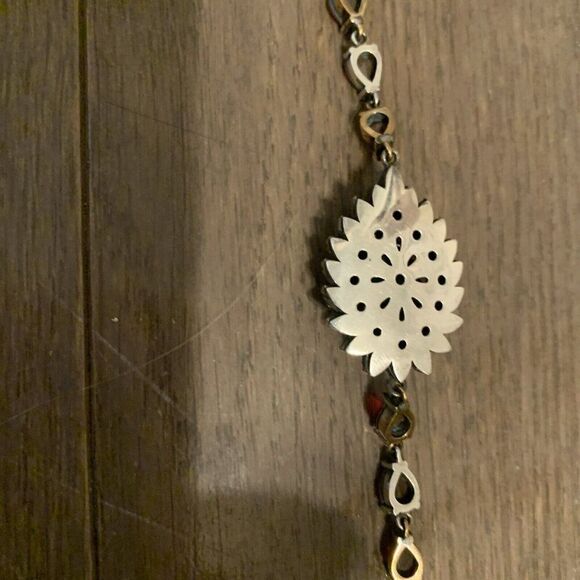 Womens Persian Style Gem Rhinestone Red Green Silver Bracelet - Picture 4 of 9